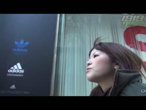 ワンボックスカーに連れ込みセクハラドライブ